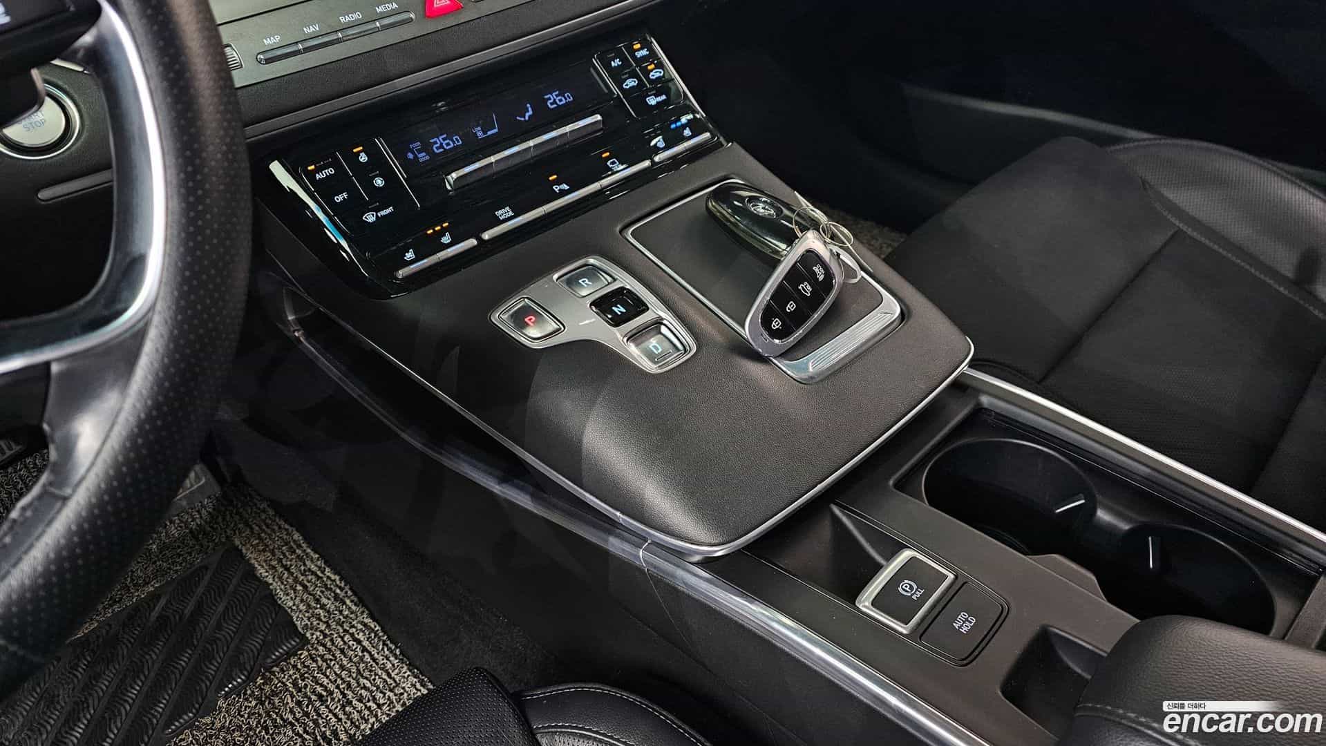 Grandeur Hyundai 2020.0-INNER-009