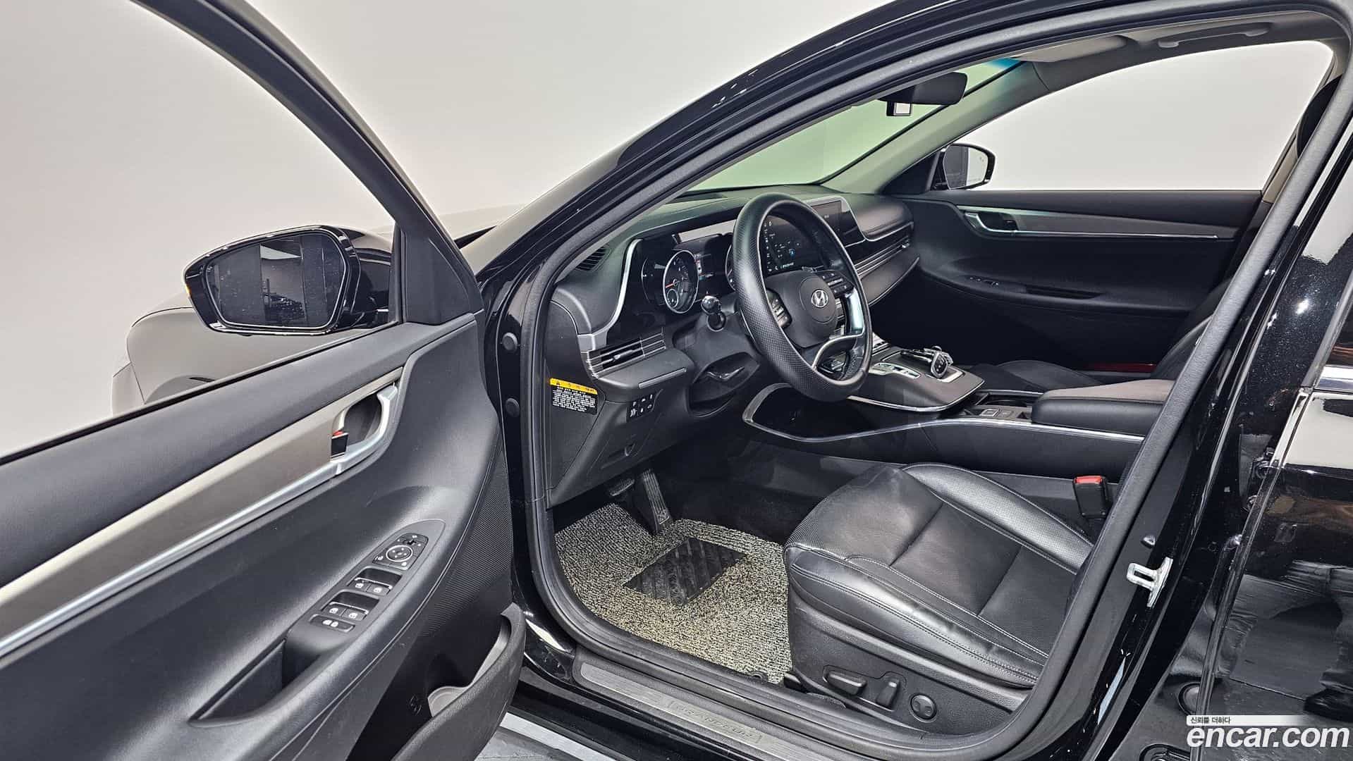 Grandeur Hyundai 2020.0-OPTION-015