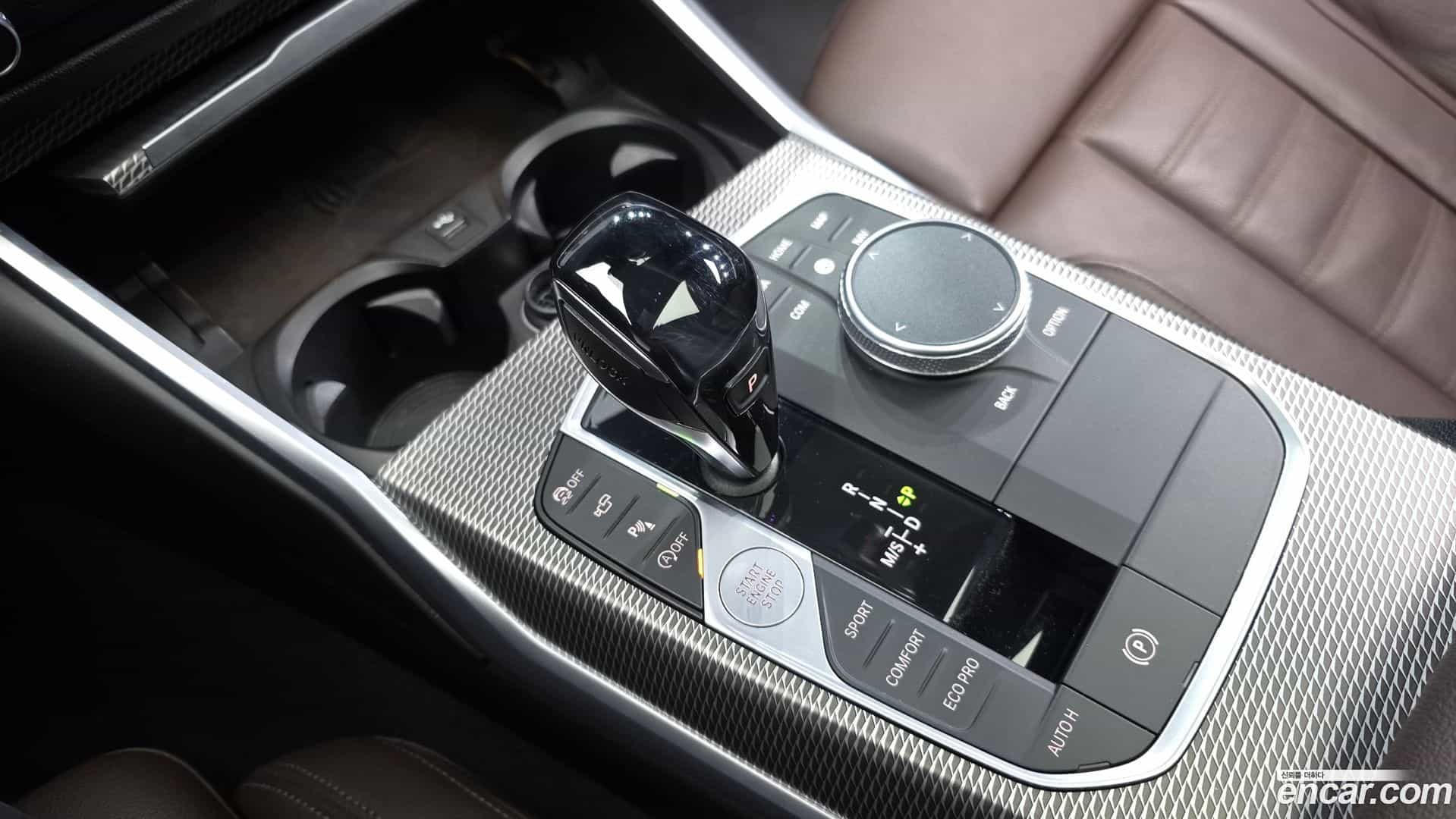 3-Series BMW 2020.2-INNER-009