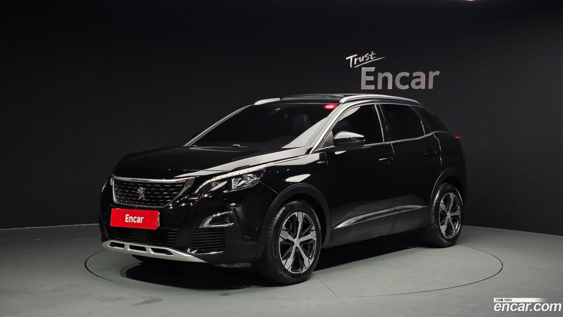 Main__Slider__Photo:3008 Peugeot 2017.8-0