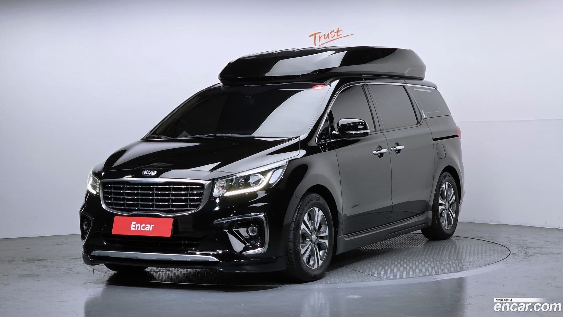 Main__Slider__Photo:Canival Kia 2019.7-0