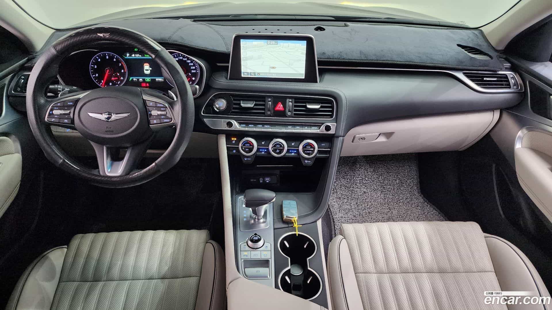 G70 Genesis 2019.1-INNER-007