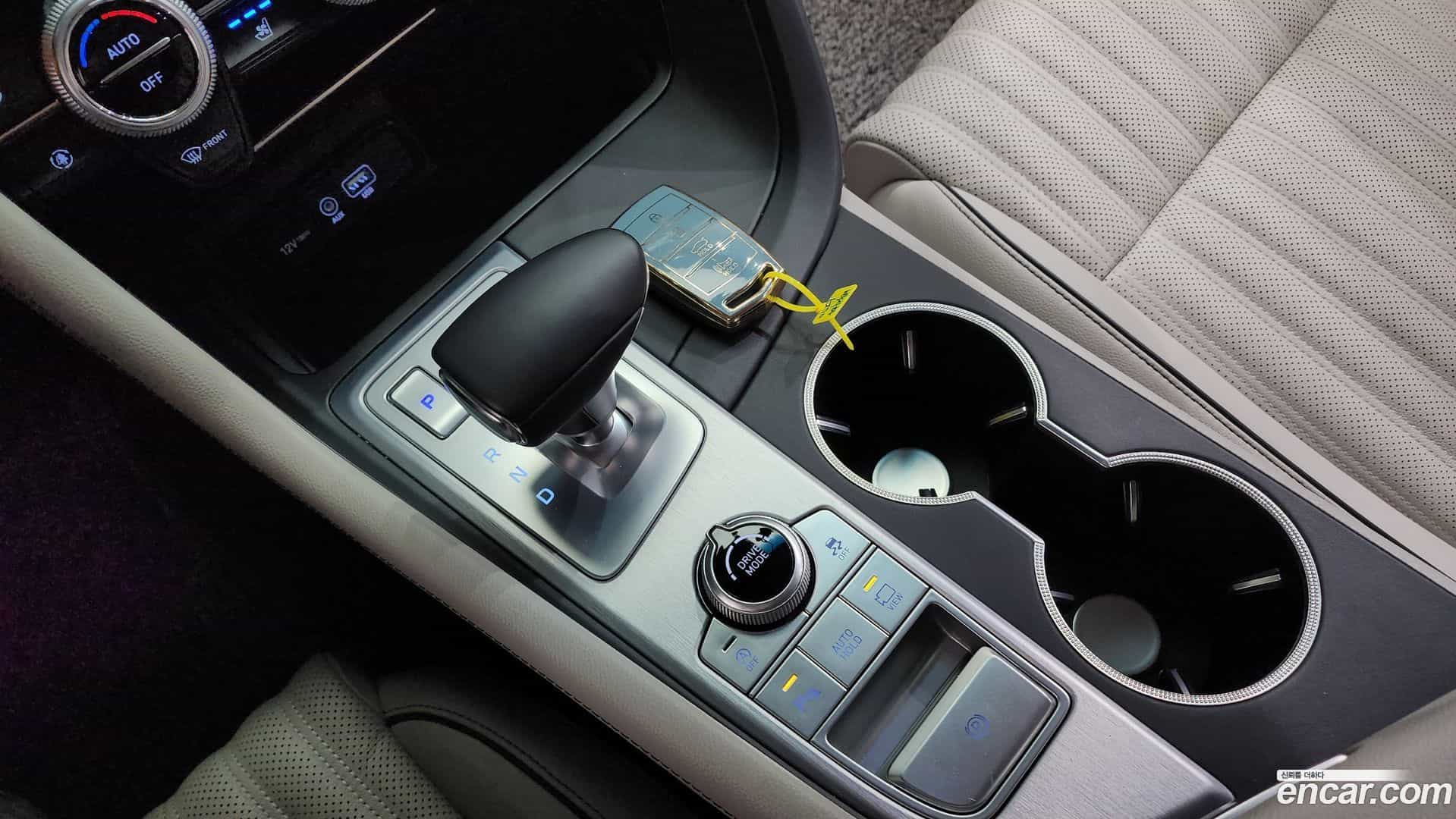 G70 Genesis 2019.1-INNER-009