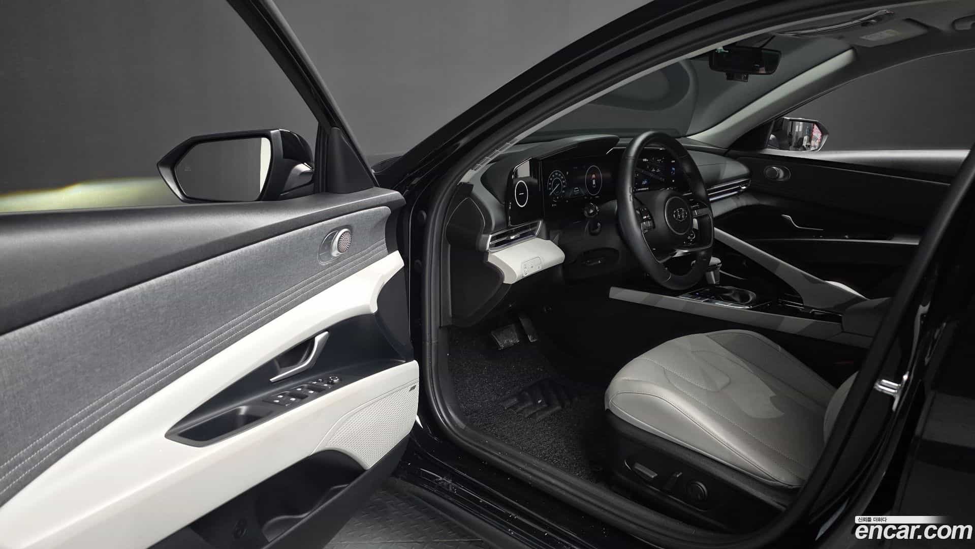 AVANTE Hyundai 2020.11-INNER-010