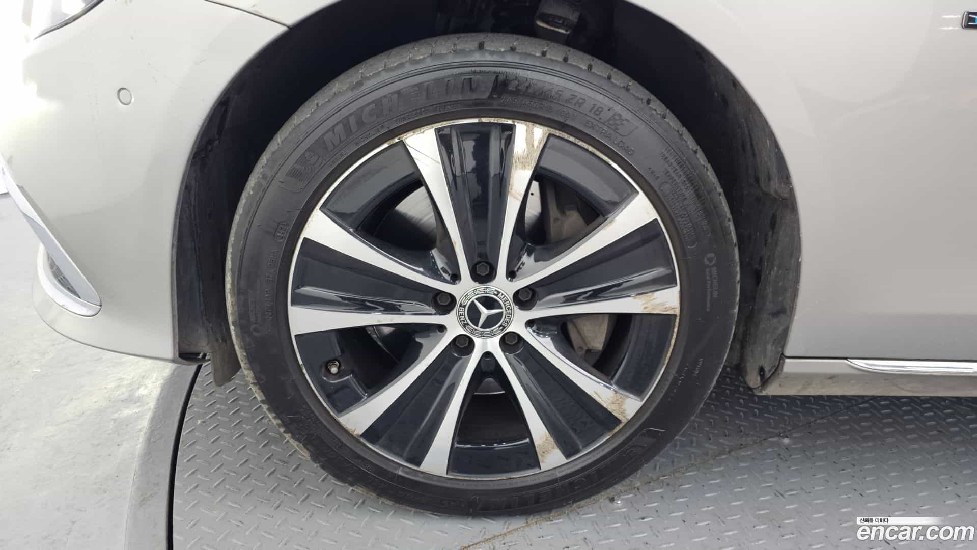 E-Class Mercedes-Benz 2021.10-OUTER-005