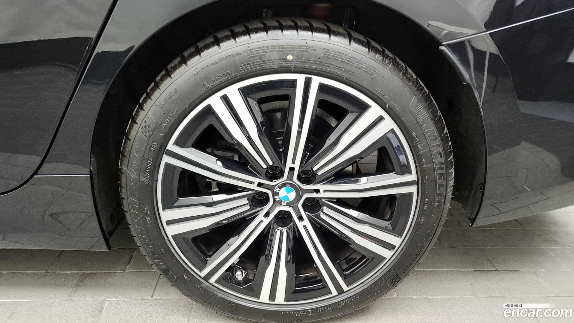 3-Series BMW 2025.6-OUTER-005