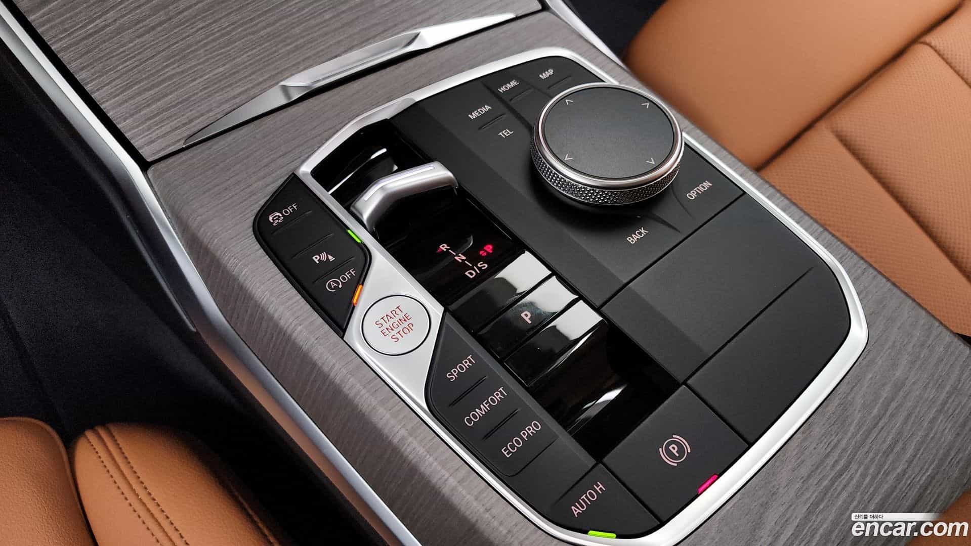 3-Series BMW 2025.6-INNER-009