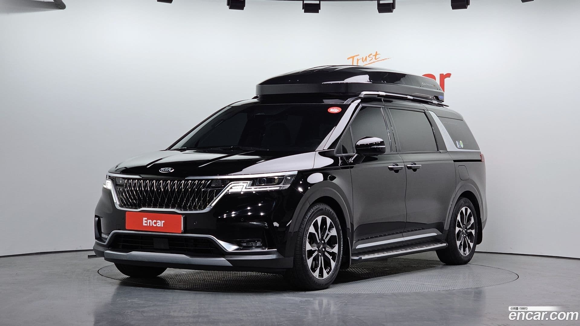Main__Slider__Photo:Canival Kia 2021.6-0