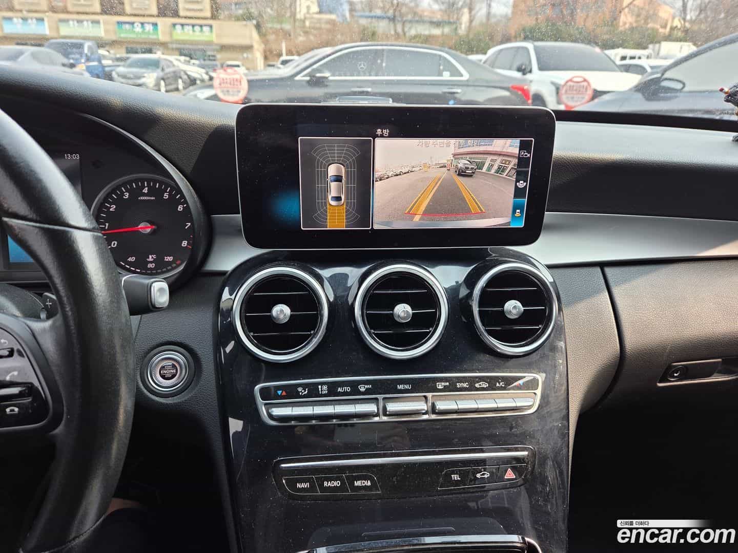 C-Class Mercedes-Benz 2019.11-INNER-010