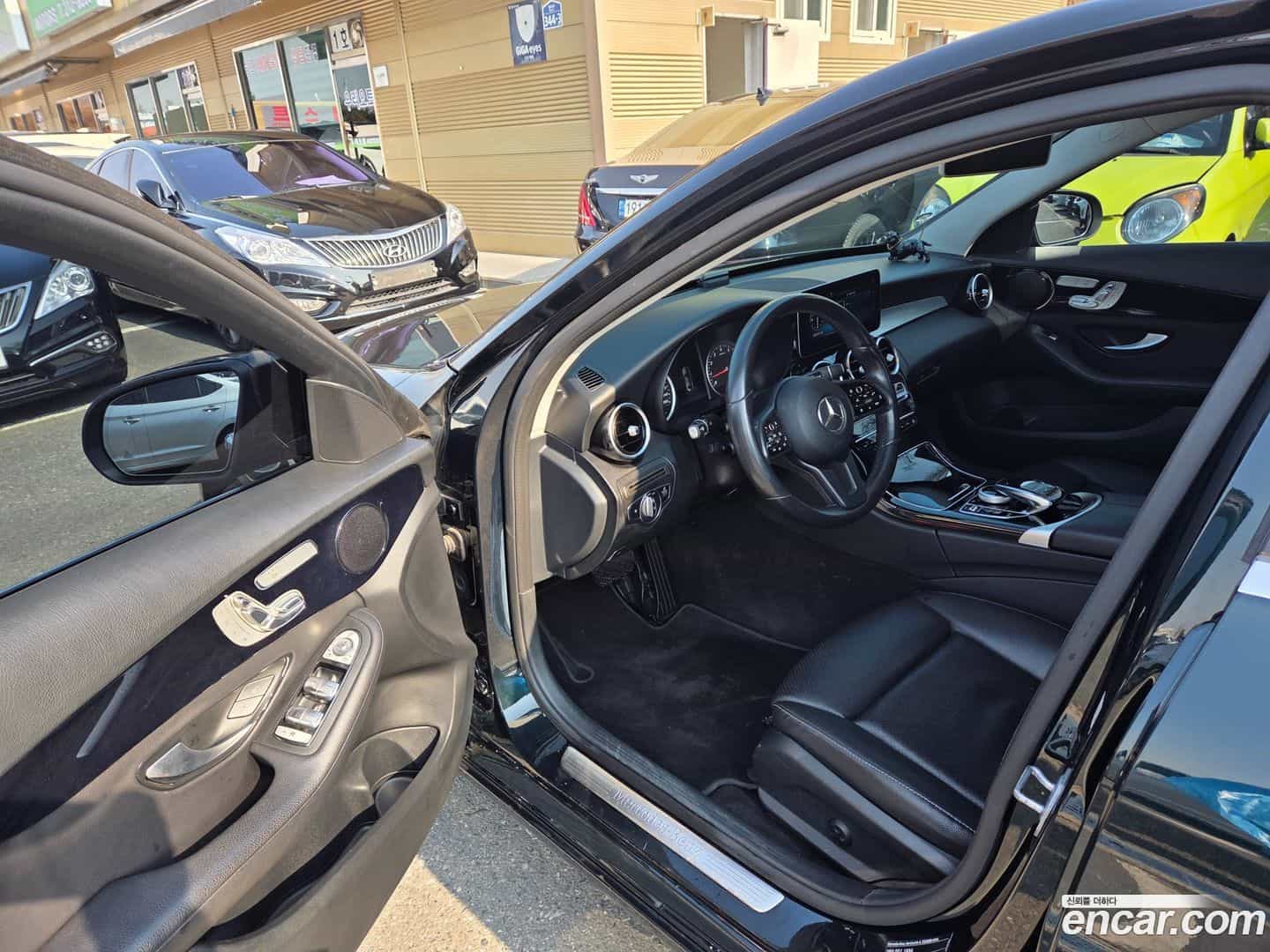 C-Class Mercedes-Benz 2019.11-OPTION-015