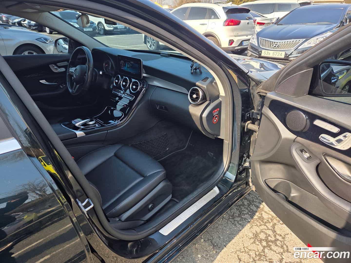 C-Class Mercedes-Benz 2019.11-OPTION-016