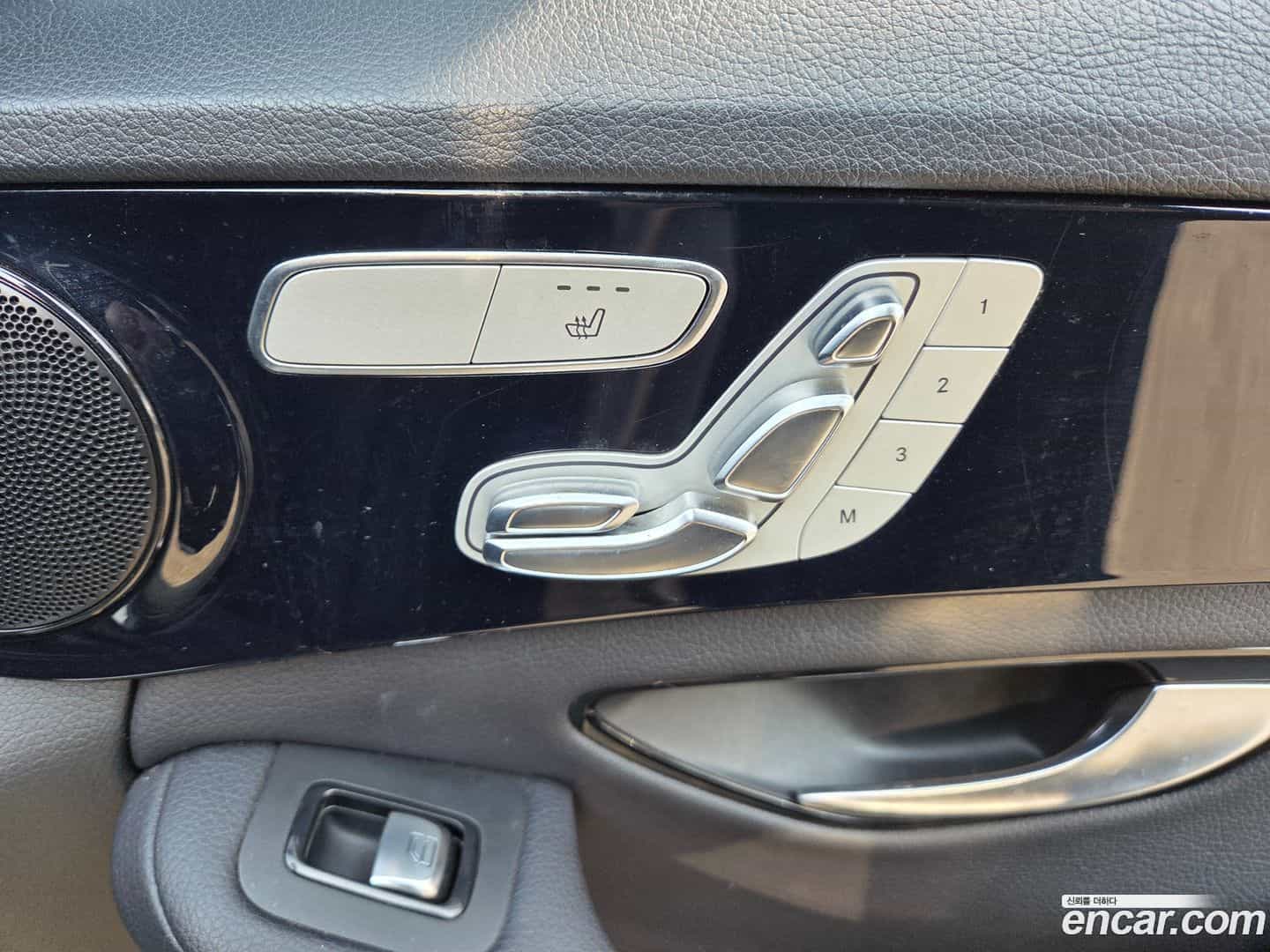 C-Class Mercedes-Benz 2019.11-OPTION-018