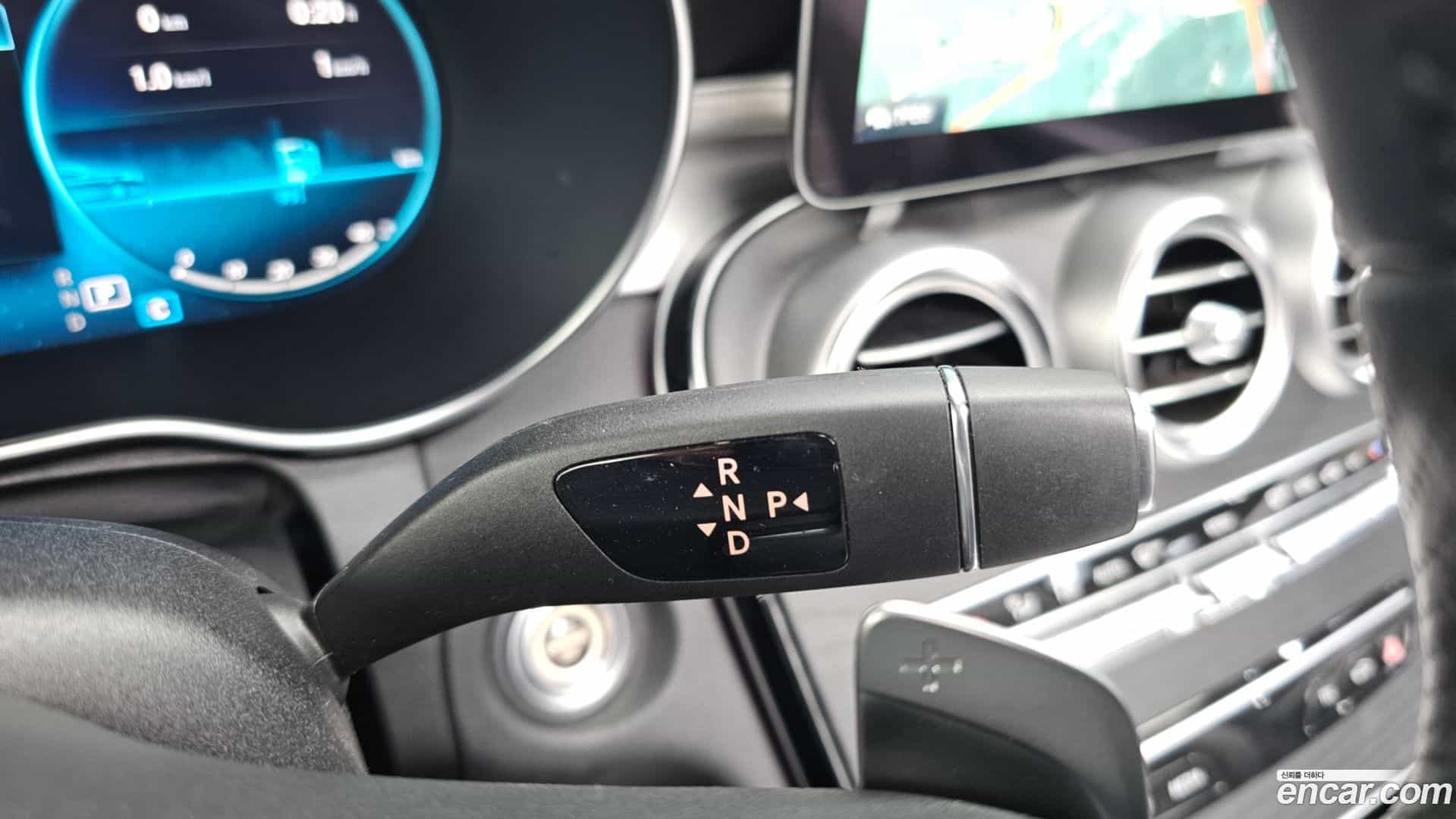 C-Class Mercedes-Benz 2022.9-INNER-009