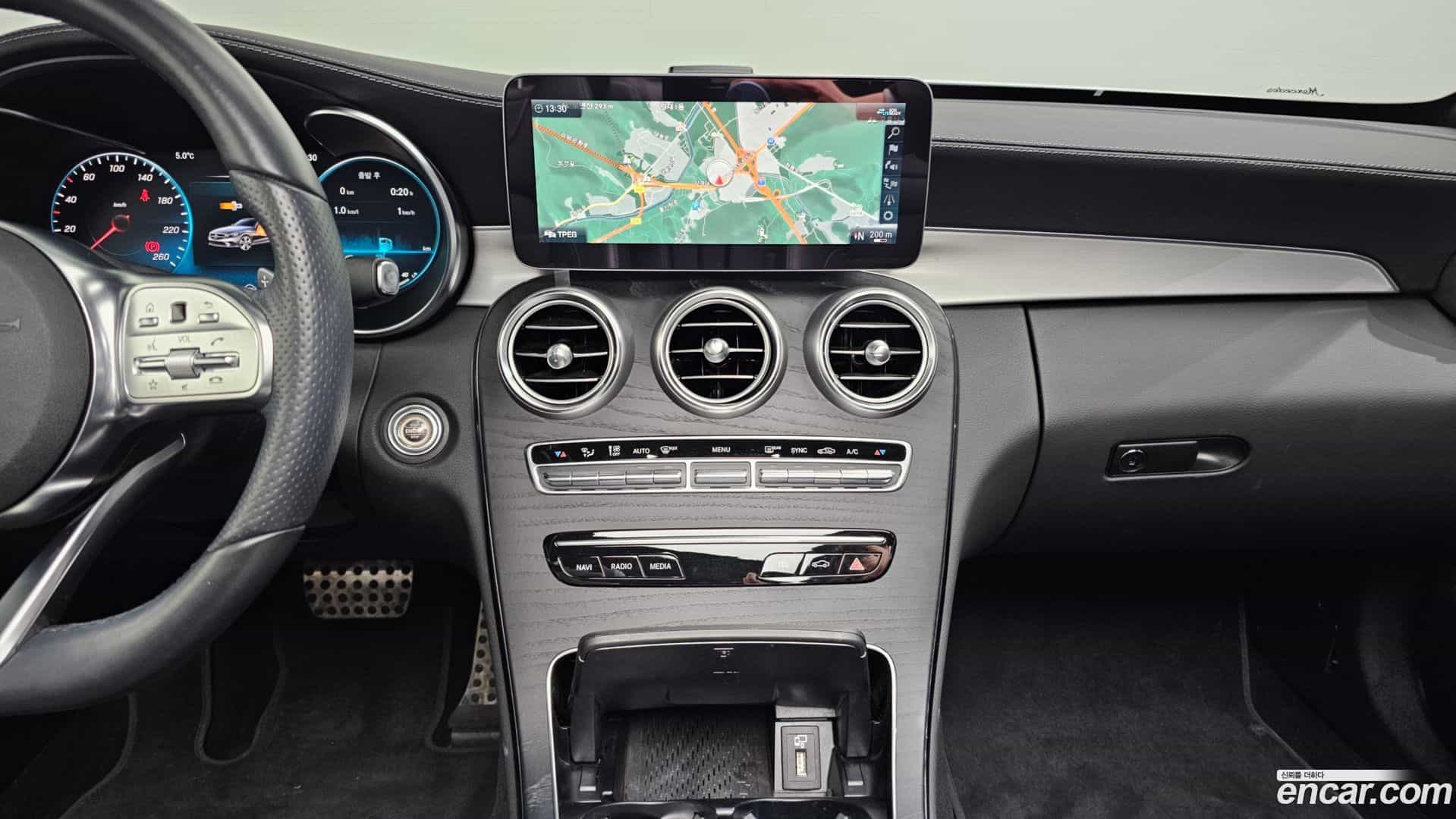 C-Class Mercedes-Benz 2022.9-OPTION-018