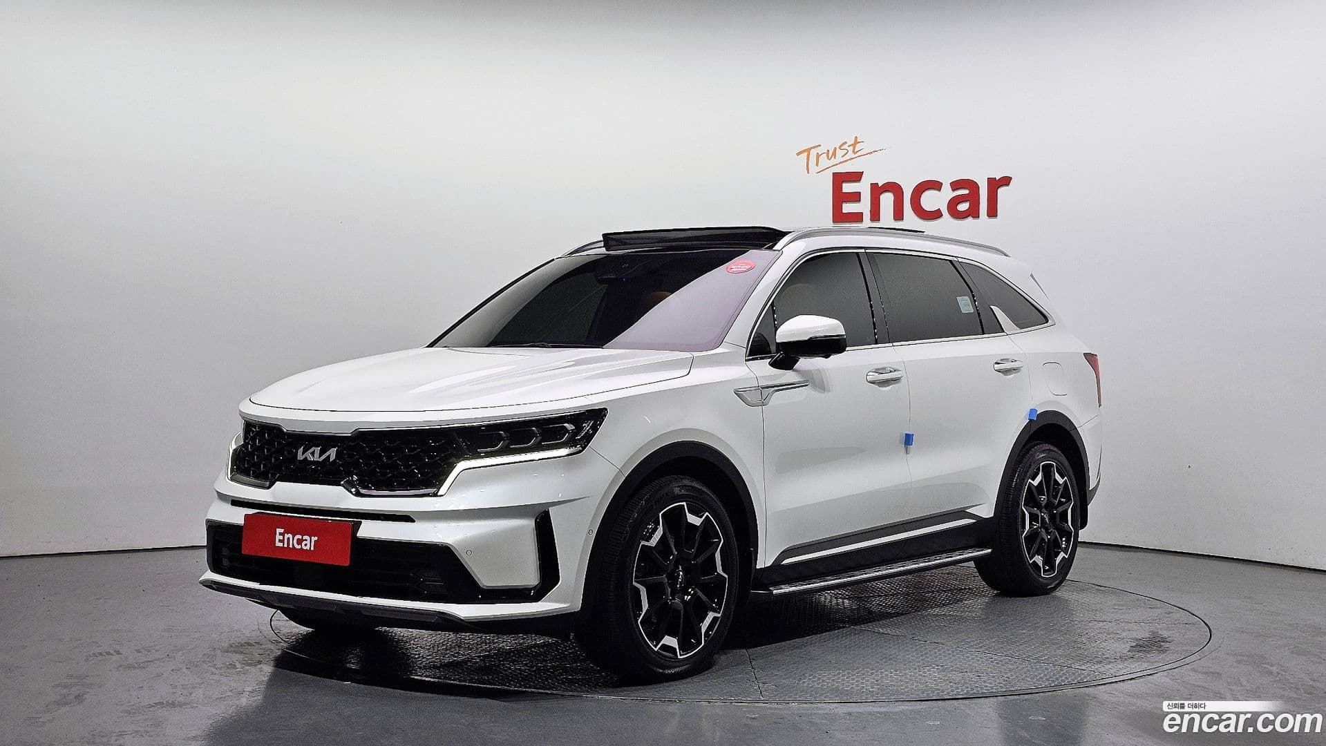 Main__Slider__Photo:Sorento Kia 2021.7-0
