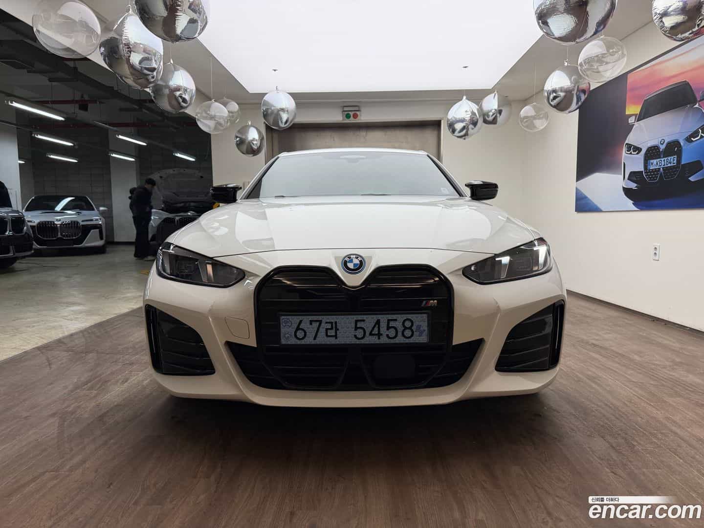 i4 BMW 2025.6-OUTER-002