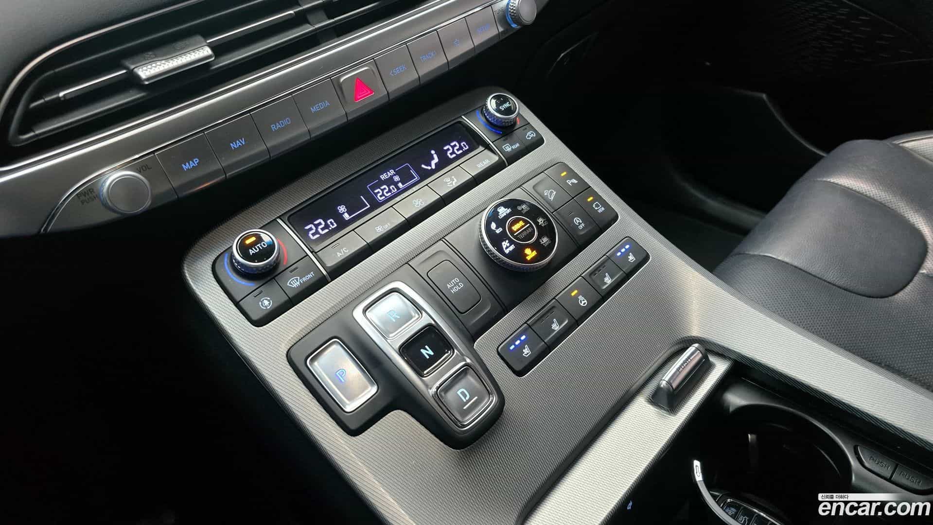 Palisade Hyundai 2020.0-INNER-009