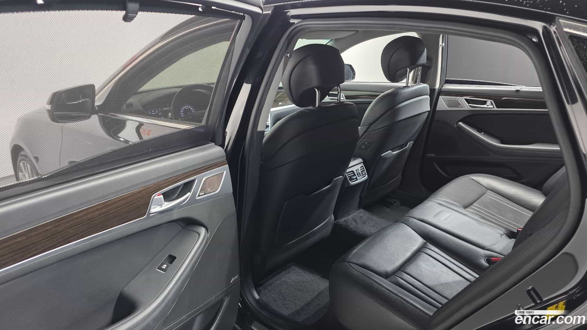 G80 Genesis 2017.0-OPTION-021