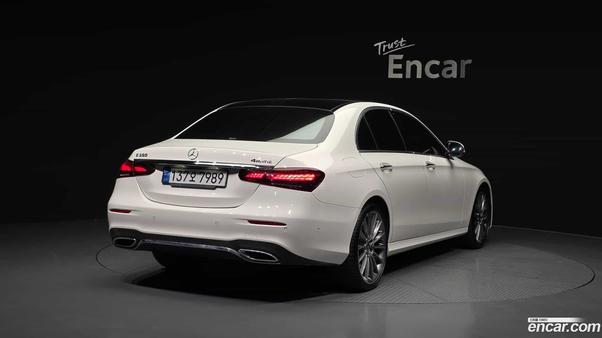 E-Class Mercedes-Benz 2022.3-OUTER-002