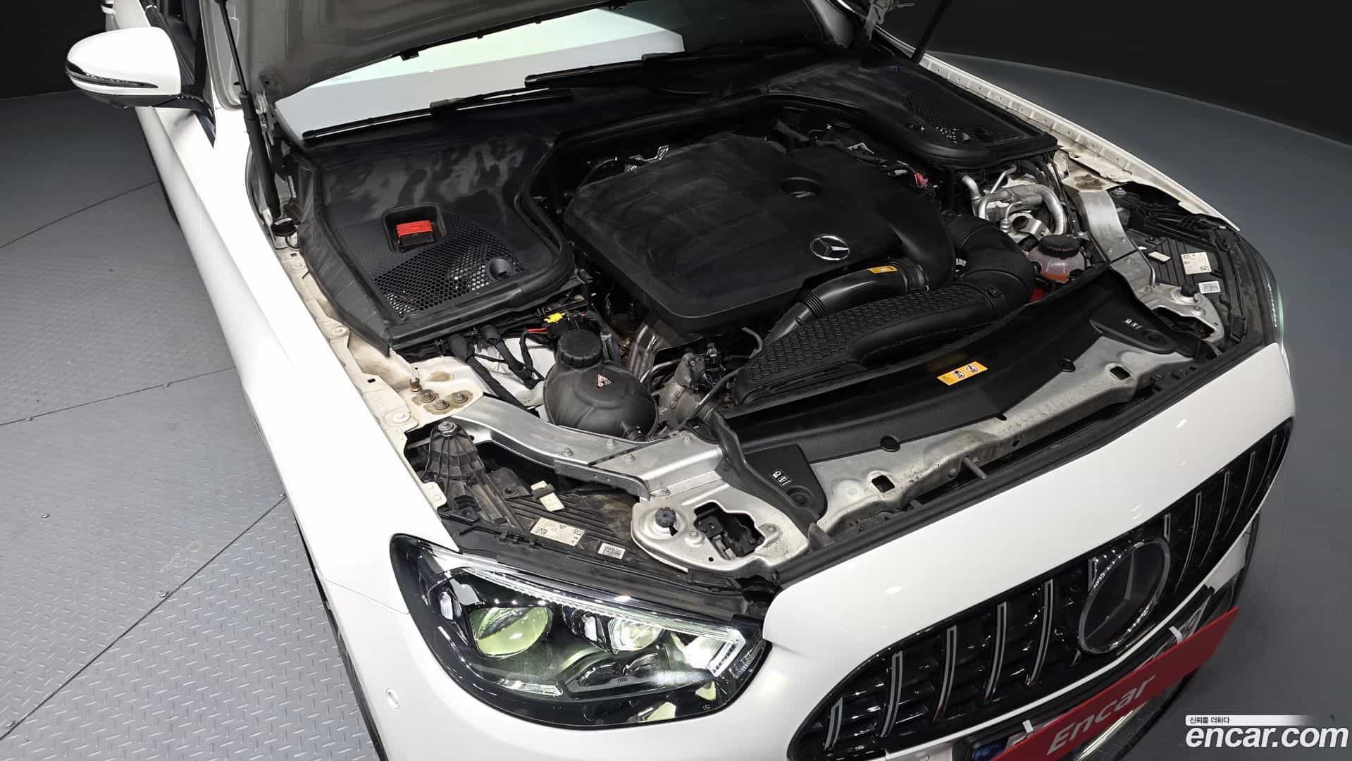E-Class Mercedes-Benz 2022.3-INNER-006