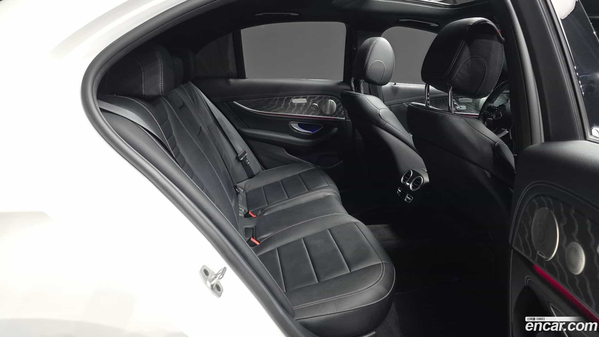 E-Class Mercedes-Benz 2022.3-OPTION-016