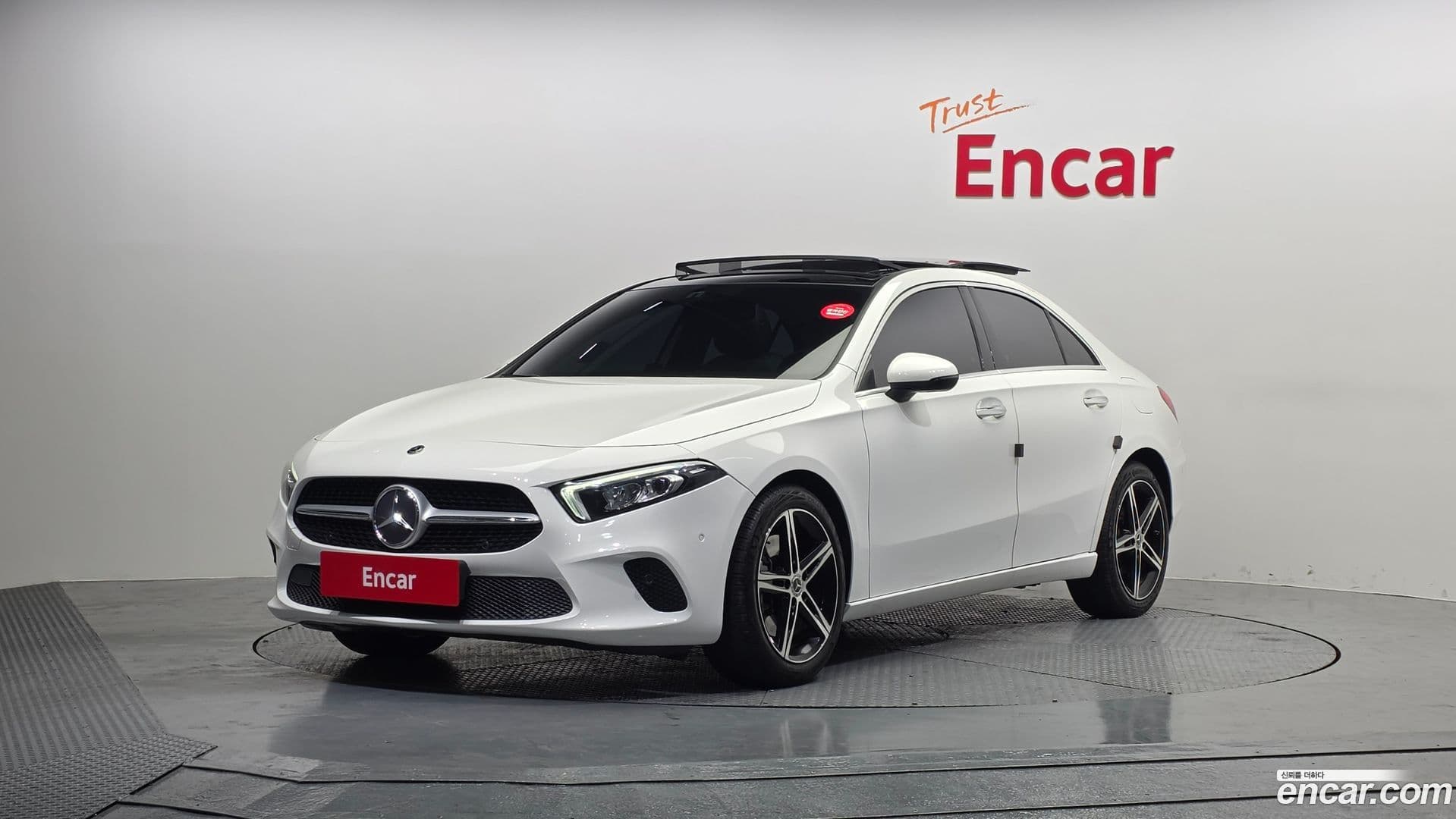 Main__Slider__Photo:A-Class Mercedes-Benz 2020.11-0