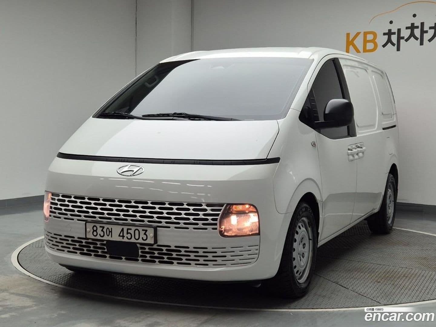 Main__Slider__Photo:Staria Hyundai 2021.7-0