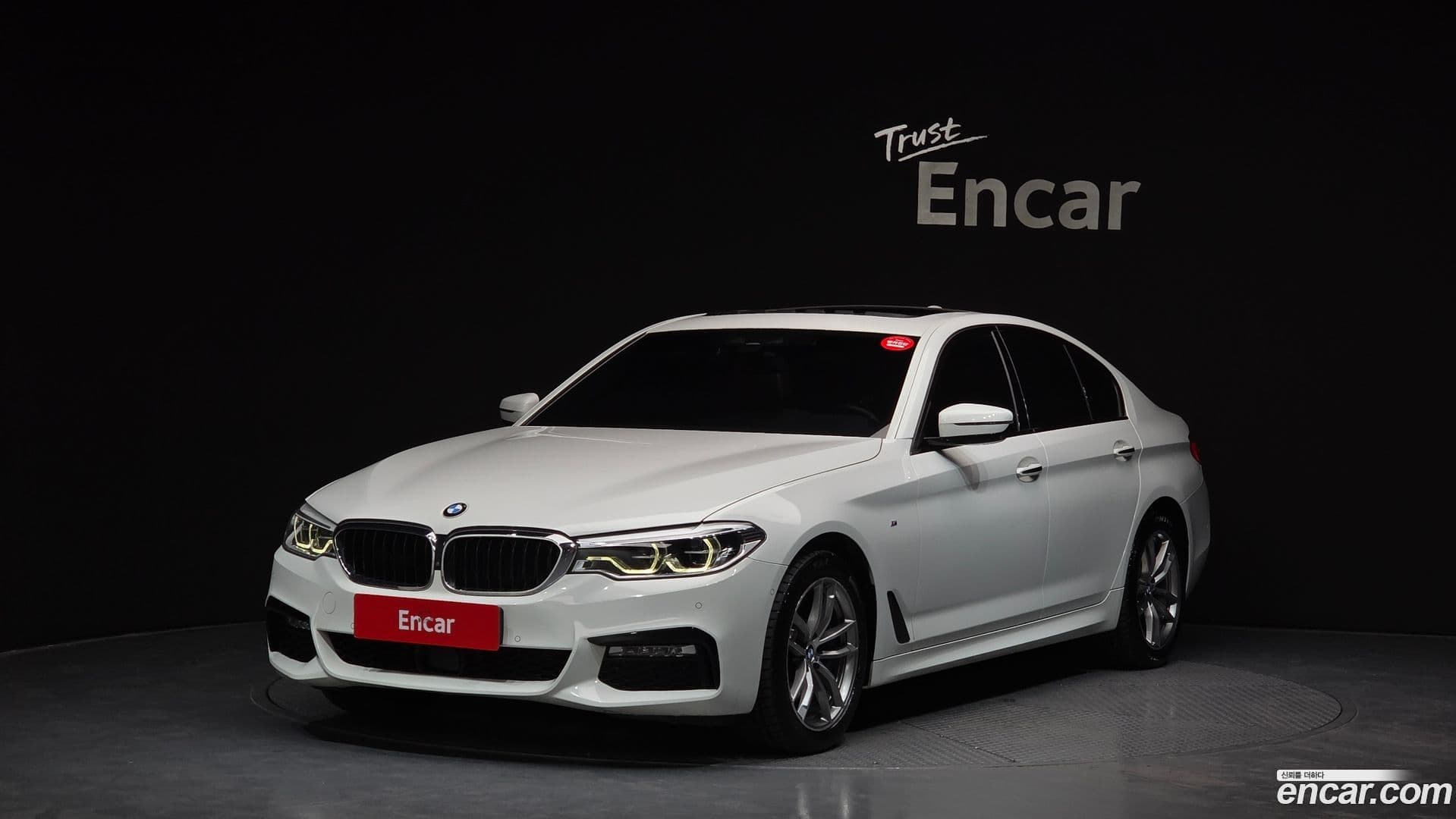 Main__Slider__Photo:5-Series BMW 2017.2-0