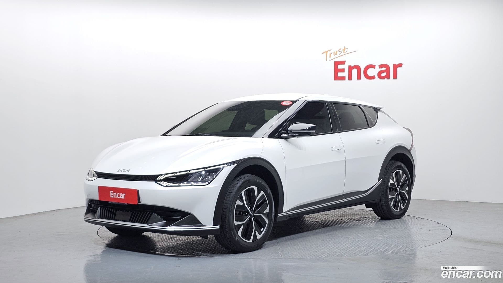 Main__Slider__Photo:EV6 Kia 2022.2-0