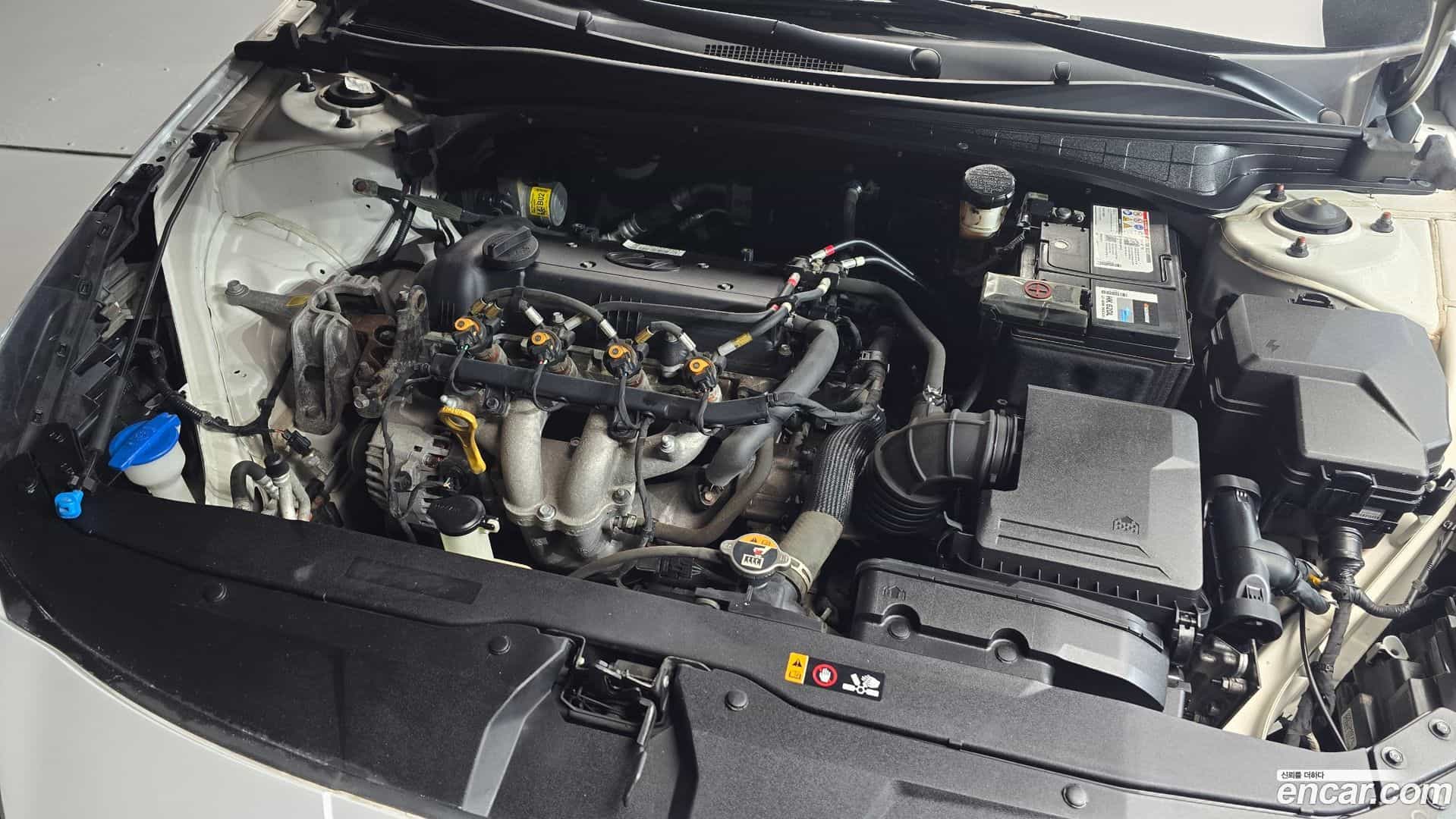 AVANTE Hyundai 2020.6-INNER-006