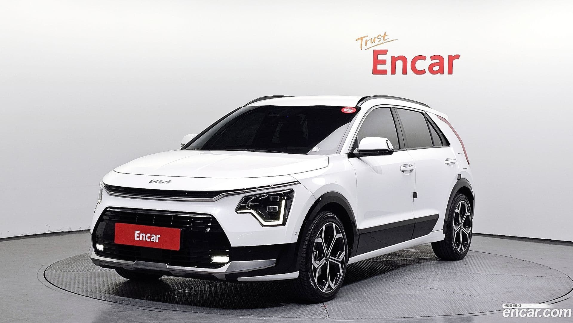 Main__Slider__Photo:Niro Kia 2022.5-0