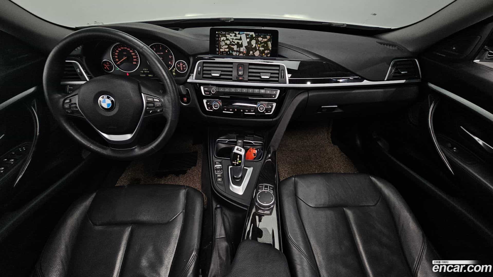 Gran Turismo BMW 2018.0-INNER-007