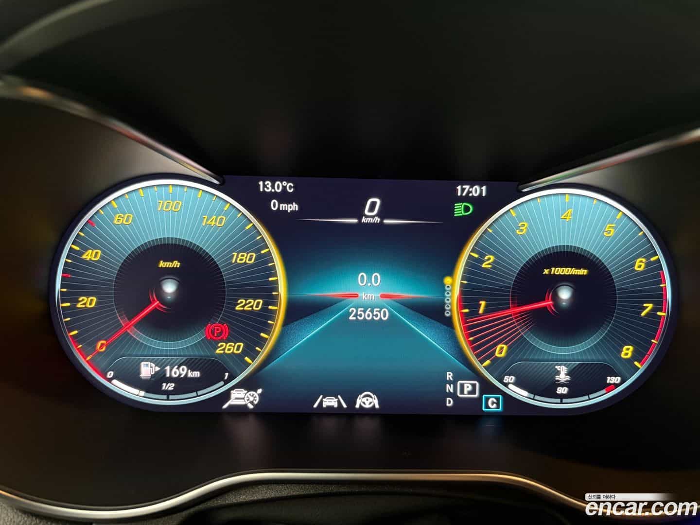 GLC-Class Mercedes-Benz 2022.9-OPTION-016