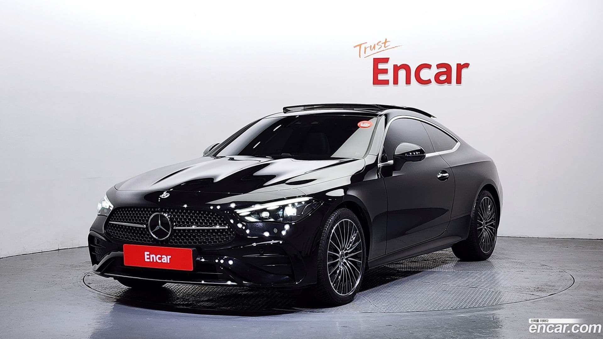 Main__Slider__Photo:CLE-Class Mercedes-Benz 2024.8-0