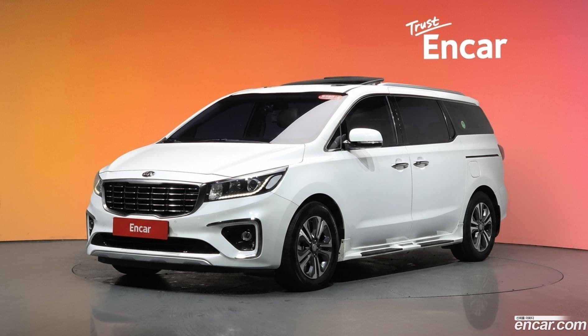 Main__Slider__Photo:Canival Kia 2018.4-0