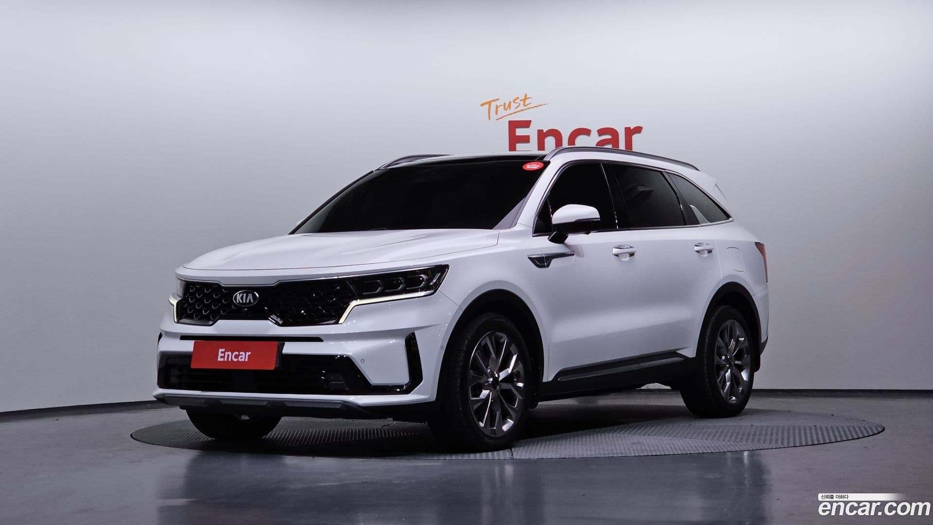 Main__Slider__Photo:Sorento Kia 2020.9-0