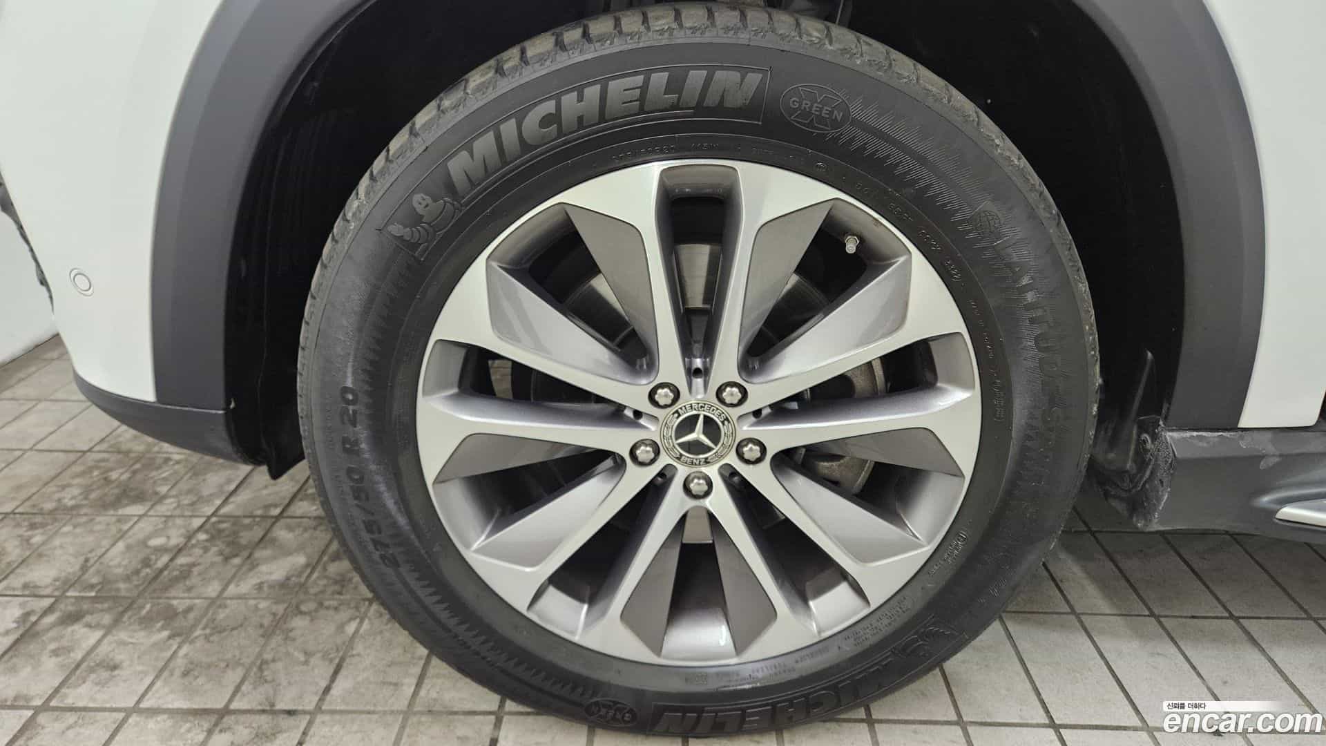 GLE-Class Mercedes-Benz 2023.6-OUTER-005