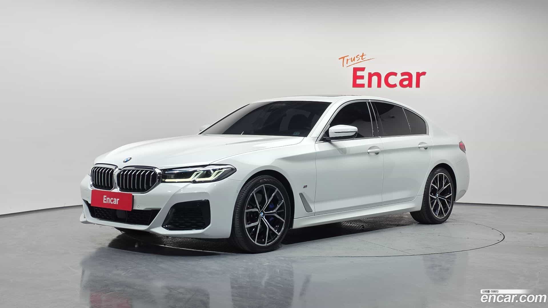 5-Series BMW 2022.11-OUTER-001