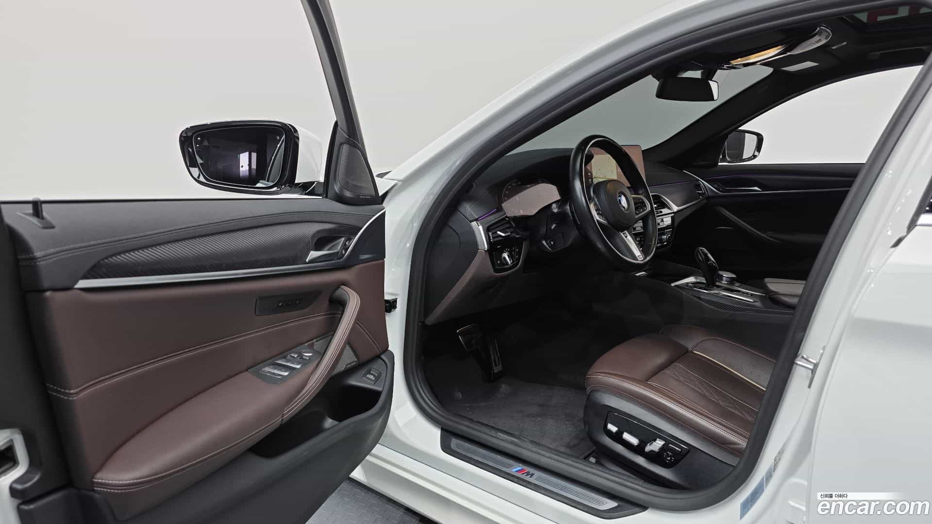 5-Series BMW 2022.11-INNER-010