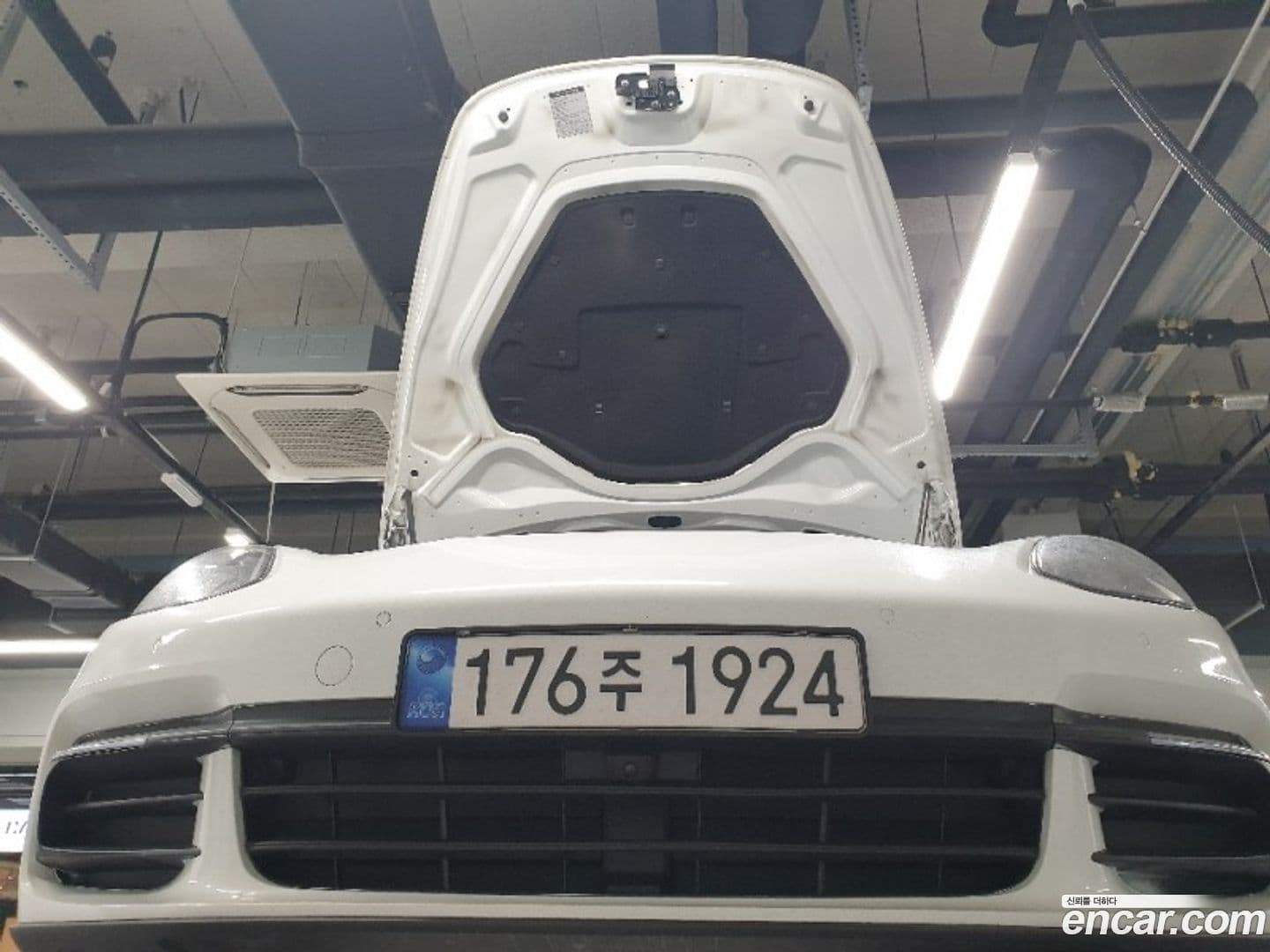 Main__Slider__Photo:Panamera Porsche 2019.6-0