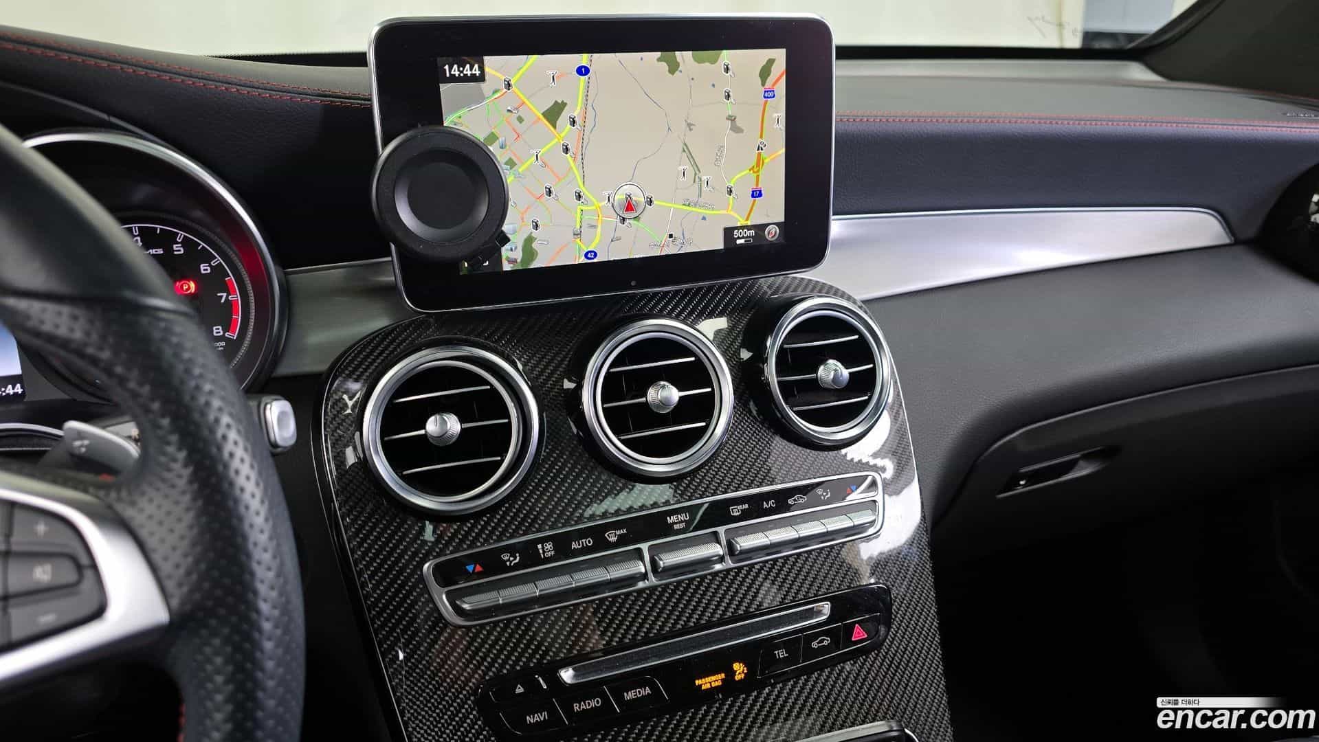 GLC-Class Mercedes-Benz 2019.10-OPTION-018