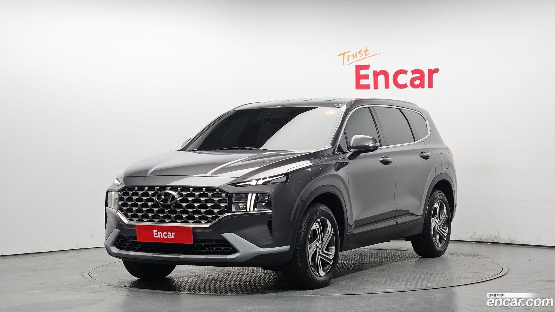 Main__Slider__Photo:Santafe Hyundai 2022.2-0
