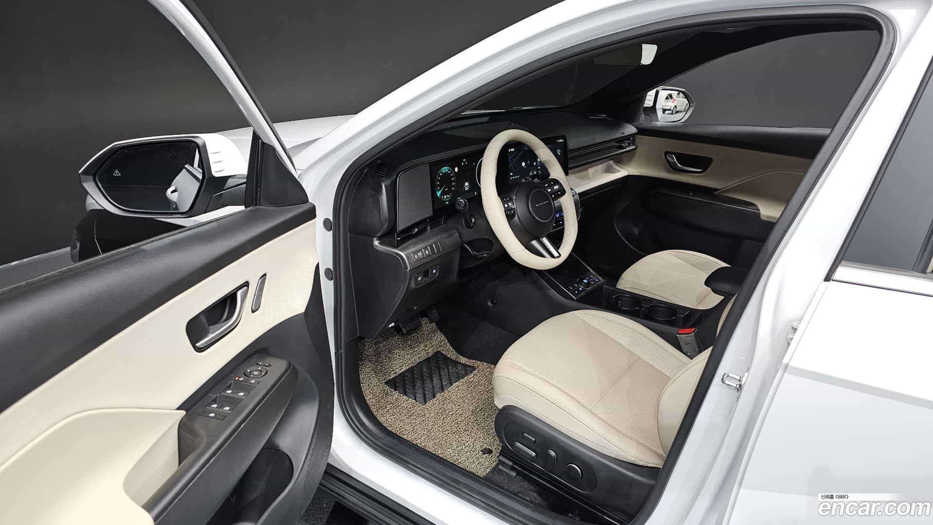Kona Hyundai 2023.9-INNER-010
