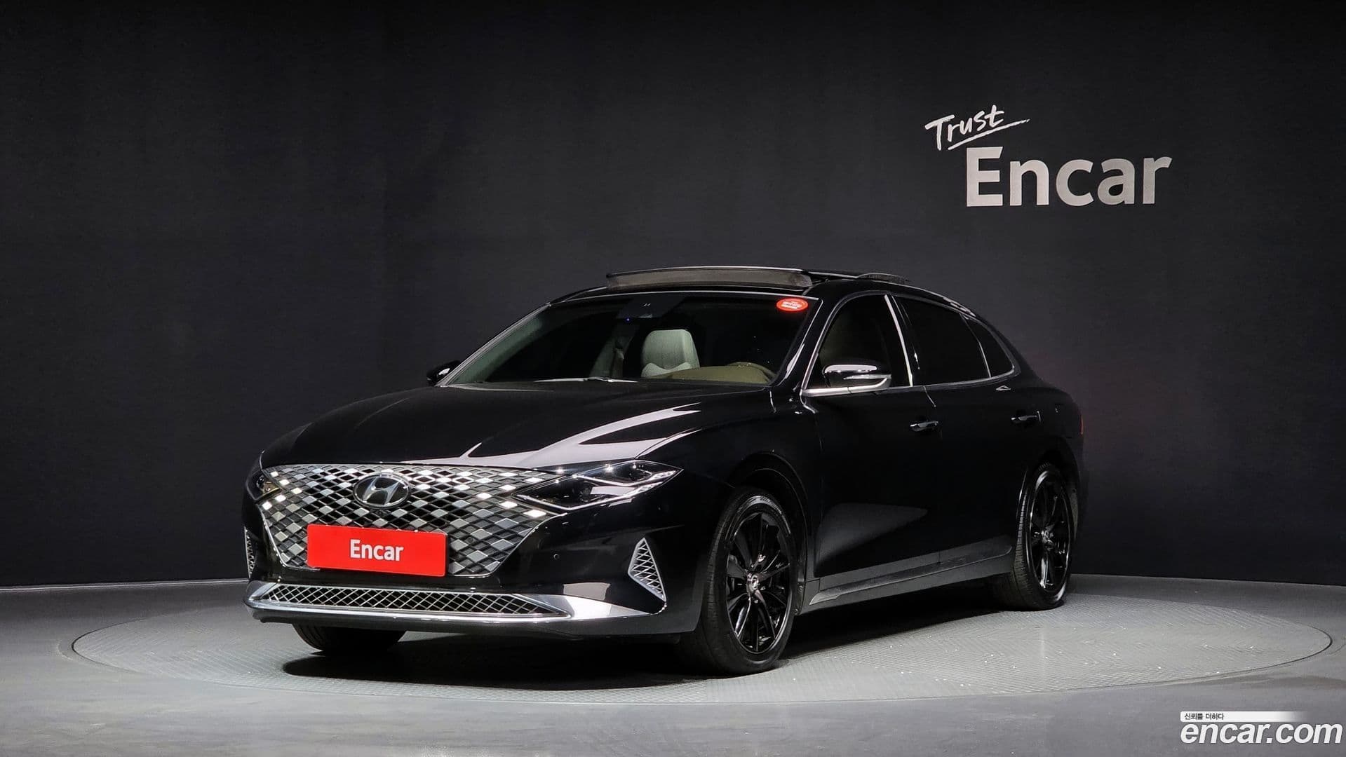 Main__Slider__Photo:Grandeur Hyundai 2022.3-0