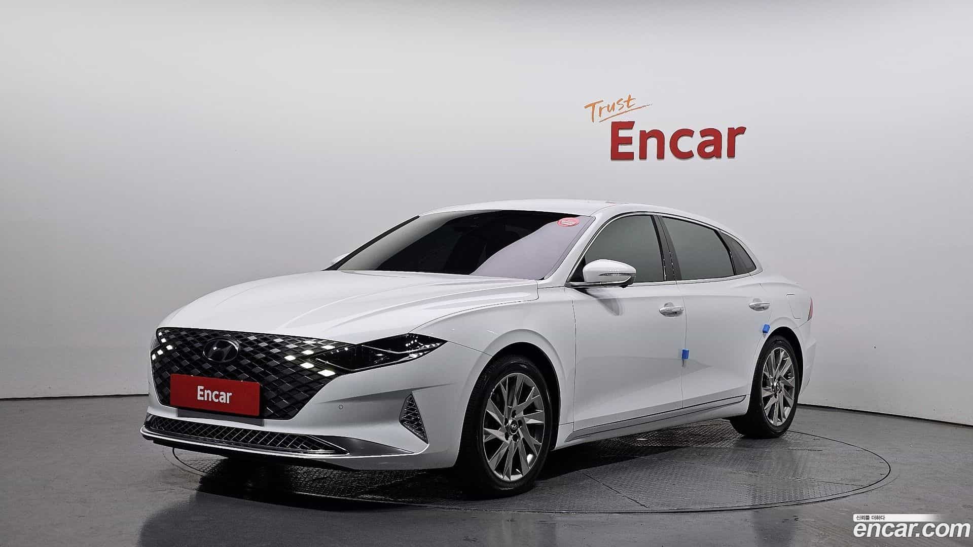 Grandeur Hyundai 2020.10-OUTER-001