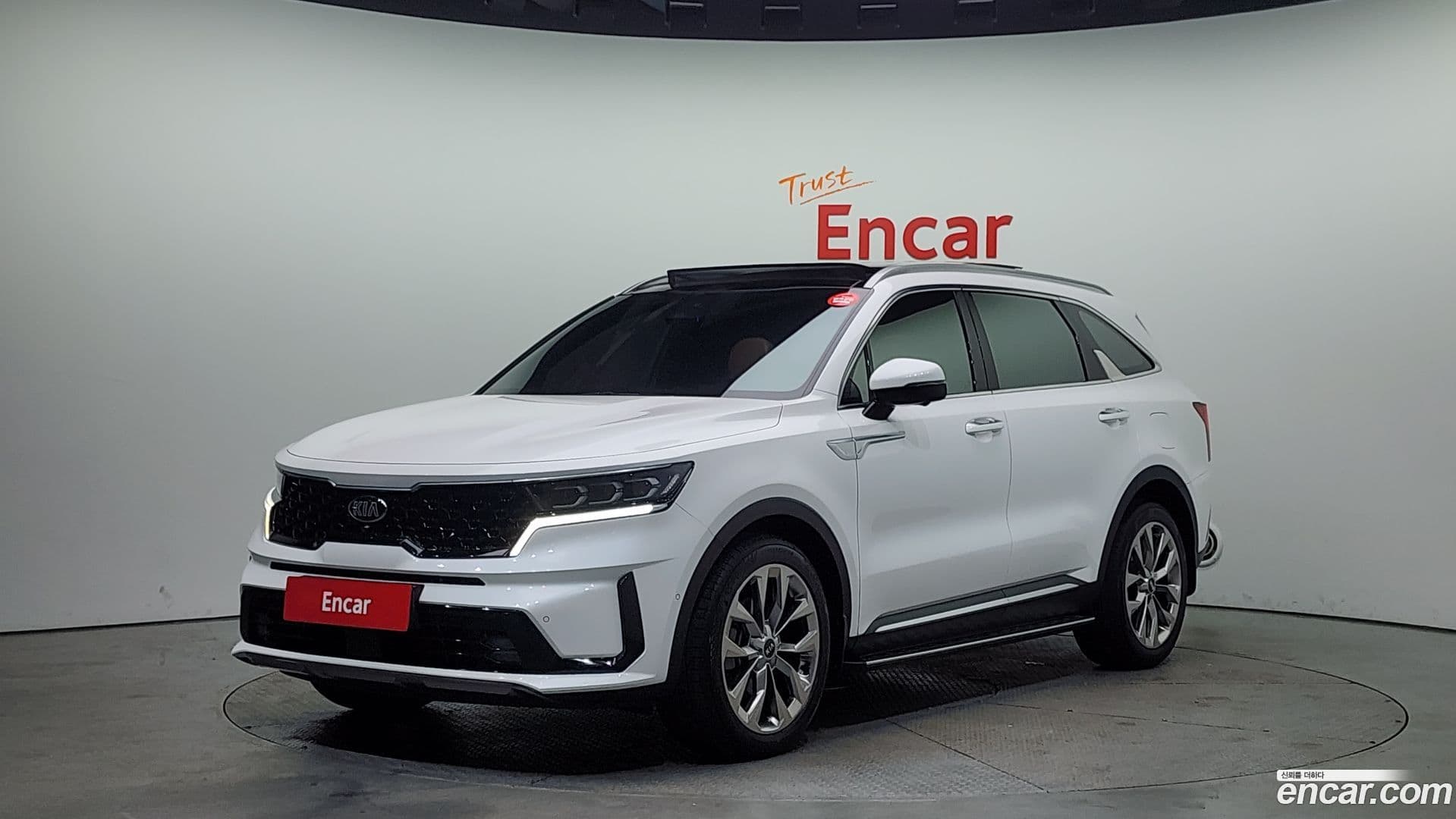 Main__Slider__Photo:Sorento Kia 2020.8-0
