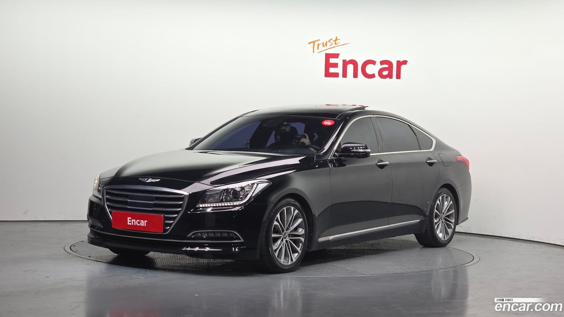 Main__Slider__Photo:Genesis Hyundai 2014.1-0