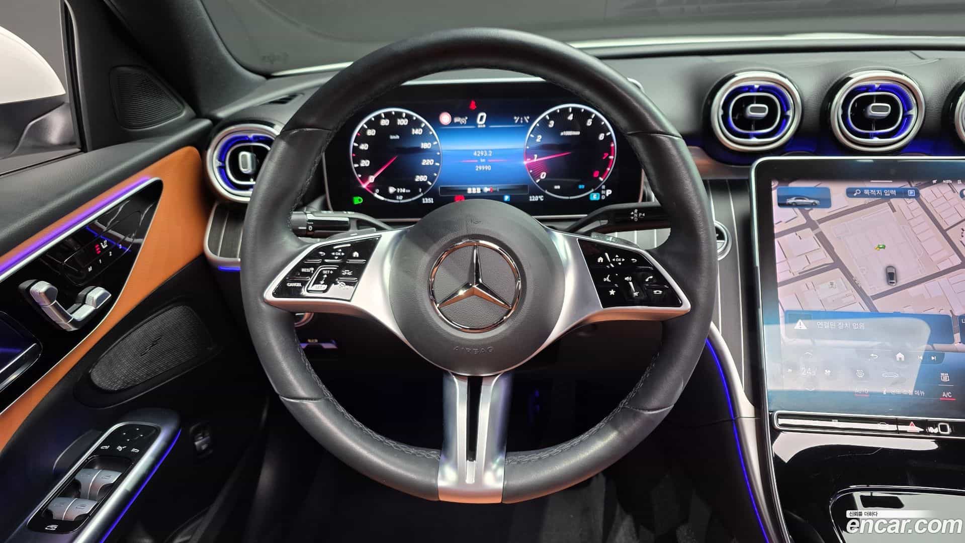 C-Class Mercedes-Benz 2023.2-OPTION-017