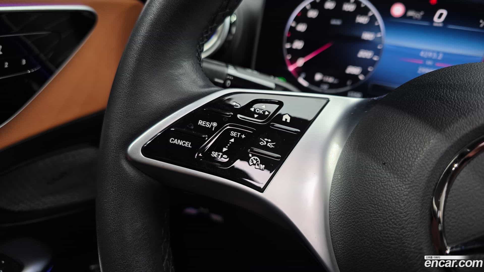C-Class Mercedes-Benz 2023.2-OPTION-024