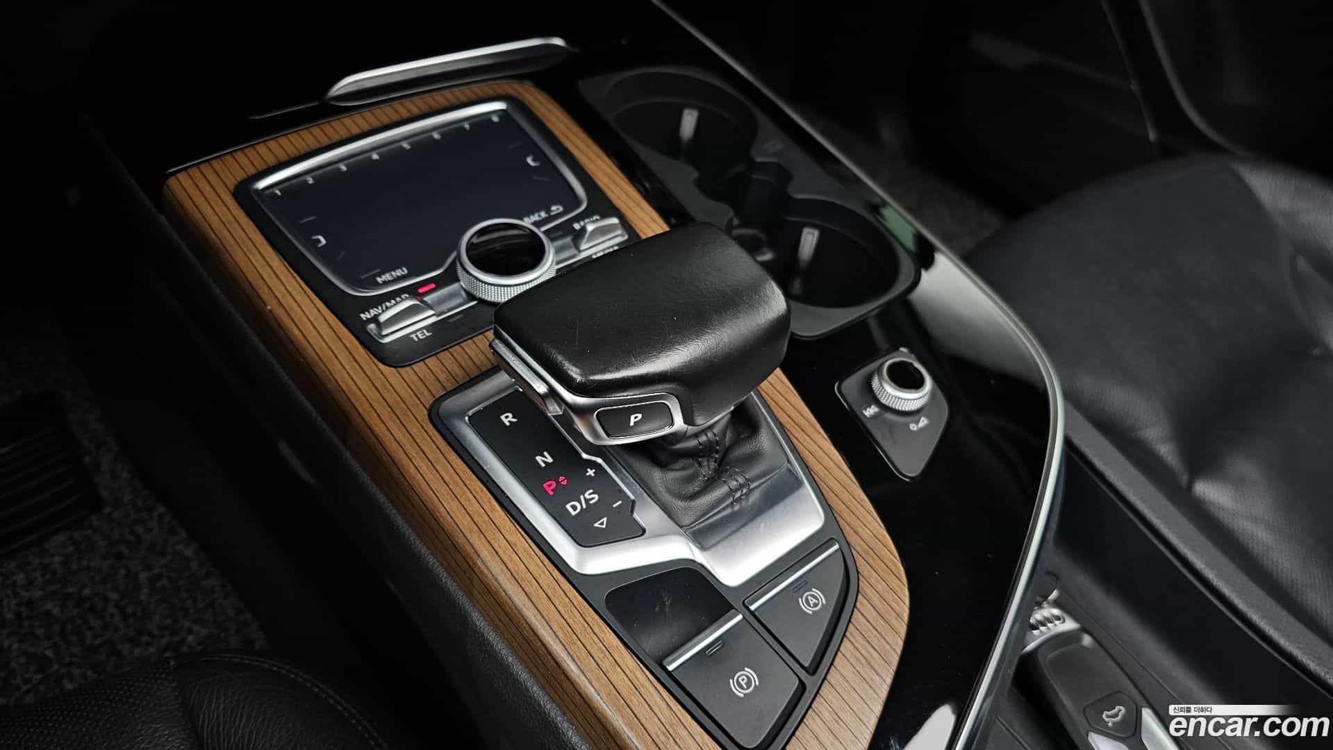 Q7 Audi 2016.5-INNER-009